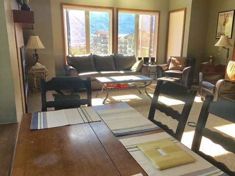 Spacious light living area