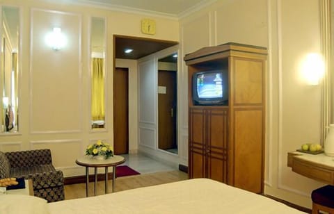 Executive Double | Minibar, in-room safe, desk, free WiFi