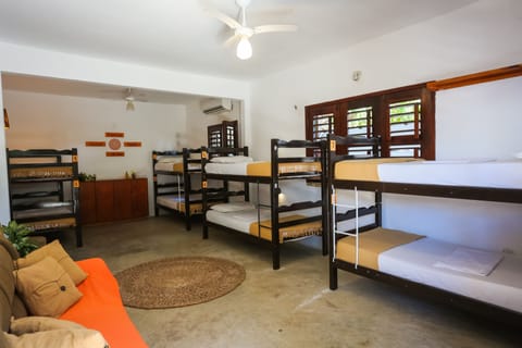 Shared Dormitory, Mixed Dorm (8 beds) | Free WiFi, bed sheets