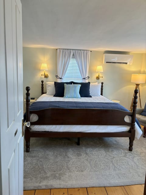 Room, 1 King Bed, Bay View (Harbormaster's Quarters) | Individually decorated, individually furnished, iron/ironing board