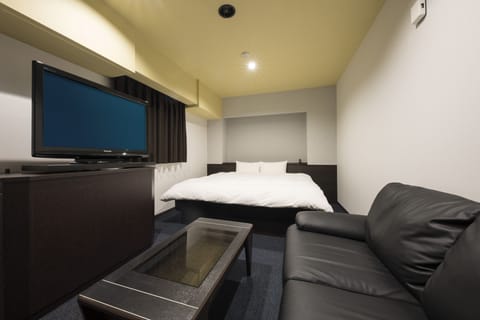 Deluxe Room, Non Smoking | Blackout drapes, free WiFi, bed sheets