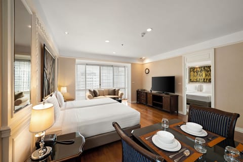 Grand Suite Quadruple Room | Premium bedding, minibar, in-room safe, desk