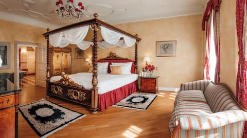 Luxury Suite, 1 Bedroom, Terrace | Premium bedding, minibar, in-room safe, desk