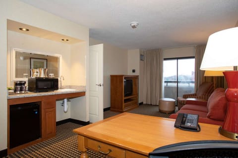 Suite, 1 Bedroom, Accessible (One King Bed) | 1 bedroom, pillowtop beds, in-room safe, desk