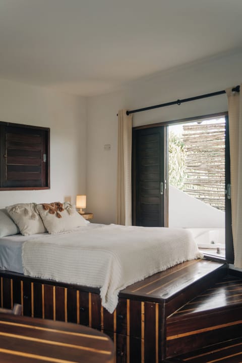 Exclusive Double Room | Blackout drapes, bed sheets