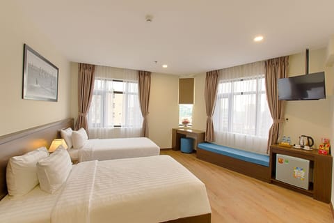 1 bedroom, premium bedding, pillowtop beds, minibar