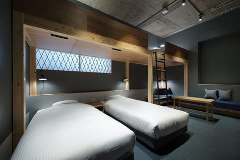 Moderate Loft | Premium bedding, down comforters, blackout drapes, free WiFi