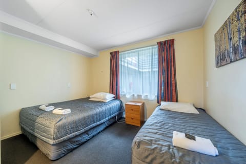 Apartment, 2 Bedrooms | Blackout drapes, iron/ironing board, free WiFi, bed sheets