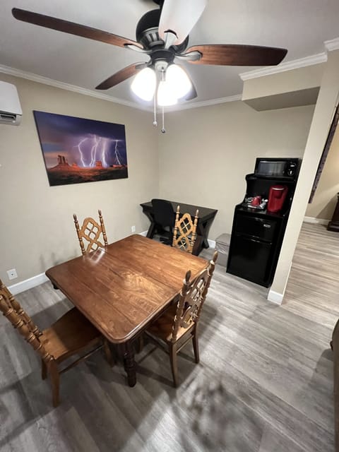 Luxury Room, 1 King Bed | Living area | Flat-screen TV, pay movies