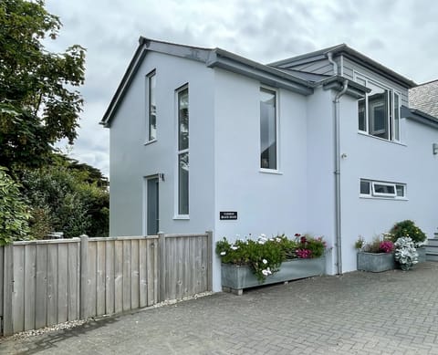 Clemens Beach House has a private gated entrance and terrace.