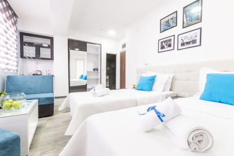 Studio Apartment with Balcony | Premium bedding, in-room safe, desk, free WiFi