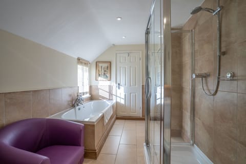 Suite, Ensuite | Bathroom