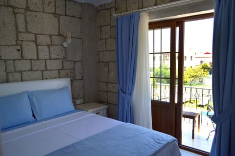 Room, Pool View | Soundproofing, free WiFi, bed sheets