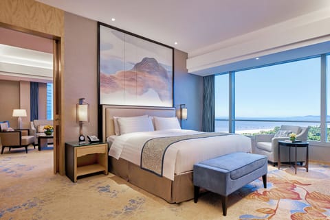 Executive Suite, 1 King Bed, Sea View | Premium bedding, down comforters, free minibar, in-room safe