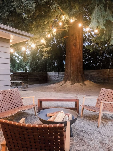 Magical guest firepit and patio area. Sip on hot cocoa & snuggle!