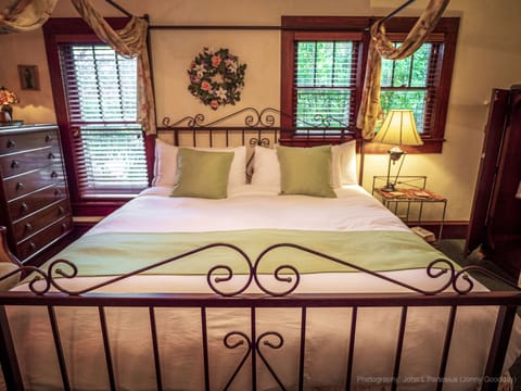 Suite, Private Bathroom (Emily Dickinson1930s Artist's Cottage) | Egyptian cotton sheets, premium bedding, down comforters, free minibar