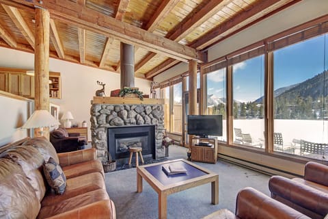 Condo, 2 Bedrooms | Living area | TV