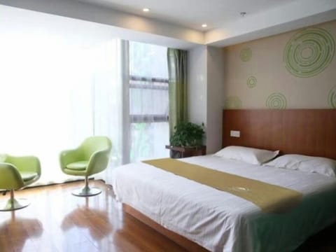 View King Room | Desk, free WiFi, bed sheets