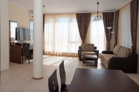 Deluxe Apartment, 2 Bedrooms (incl. 2 children) | In-room safe, desk, iron/ironing board, free WiFi