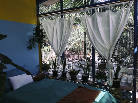 Comfort Triple Room, Garden View, Garden Area | Desk, free WiFi, bed sheets