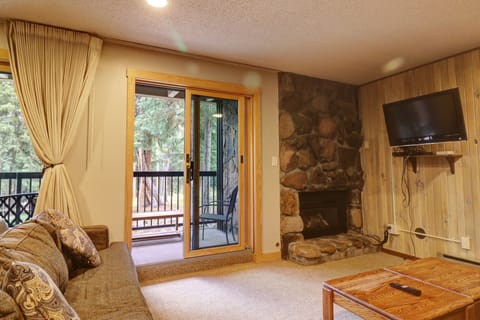 Condo, 2 Bedrooms | Living area | TV, DVD player
