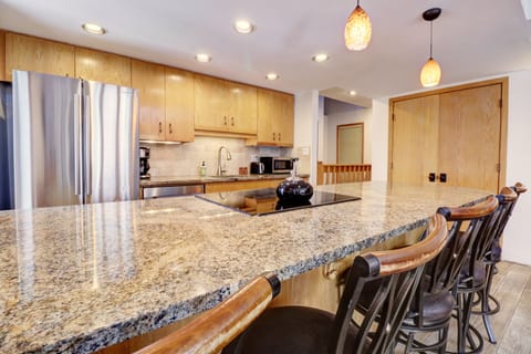 Condo, 2 Bedrooms | Private kitchen | Full-size fridge, microwave, oven, stovetop