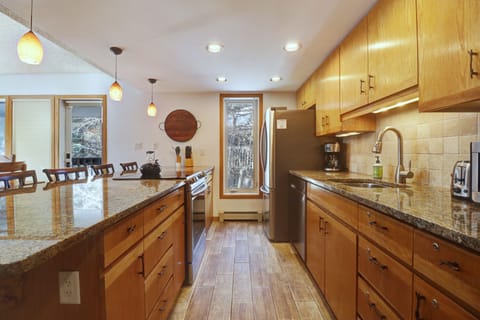 Condo, 2 Bedrooms | Private kitchen | Full-size fridge, microwave, oven, stovetop