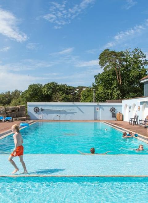 Indoor pool, outdoor pool