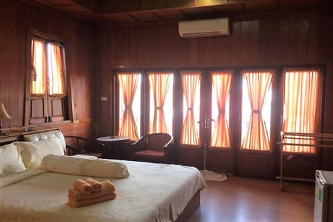Standard Double Room | Free WiFi