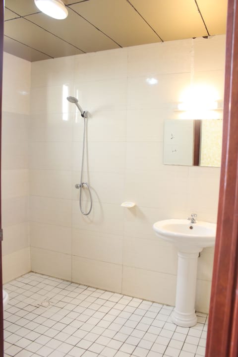 Superior Room | Bathroom | Shower, towels, soap, toilet paper