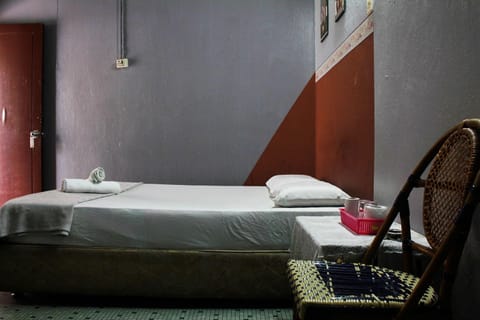 Deluxe Double Room | Iron/ironing board, free WiFi, bed sheets