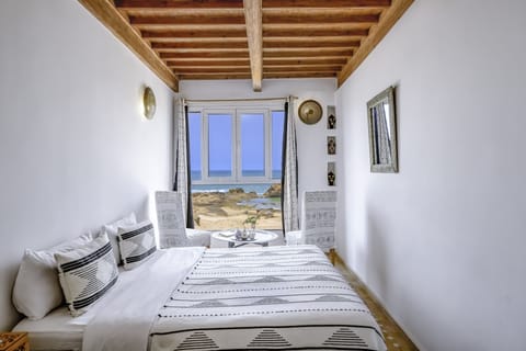 Deluxe Double Room, Ocean View (N° 3) | Premium bedding, individually decorated, individually furnished