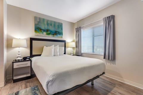 One Bedroom Suite with Full Kitchen | 1 bedroom, premium bedding, desk, blackout drapes