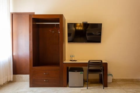 Standard Double Room | Room amenity