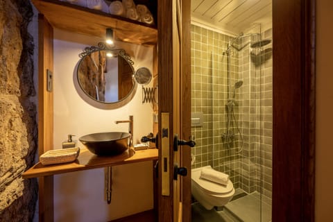 Exclusive Suite, 2 Bedrooms, Annex Building | Bathroom | Shower, free toiletries, hair dryer, slippers