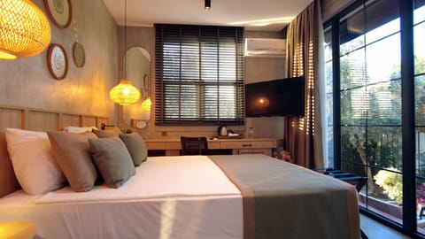 Panoramic Double Room, 1 King Bed, Terrace, Sea View | Premium bedding, minibar, free WiFi, bed sheets