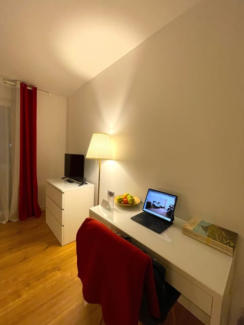 Comfort Double Room, Balcony | Desk, free WiFi, bed sheets