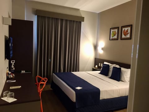Superior Double Room | Minibar, in-room safe, desk, soundproofing