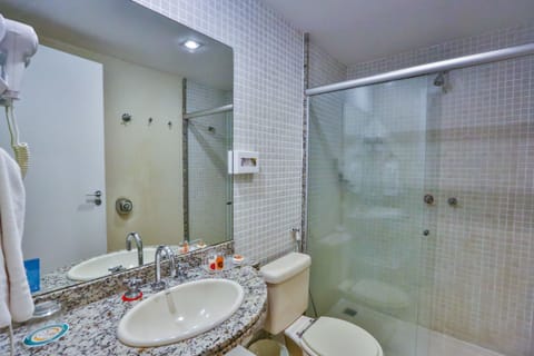 Bathroom | Shower, towels