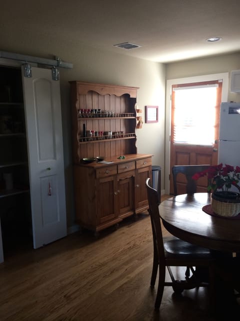 Kitchen/dining area