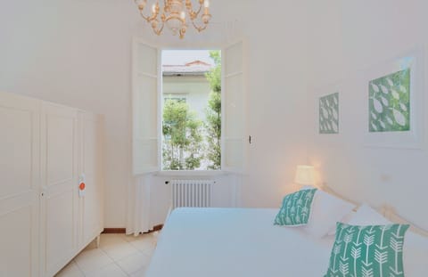 Standard Double Room | Minibar, in-room safe, free WiFi, bed sheets