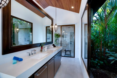 Villa, 1 King Bed, Private Pool, Sea View | Bathroom | Separate tub and shower, deep soaking tub, free toiletries, hair dryer