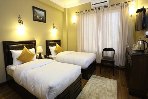 Standard Single Room, 2 Twin Beds | Egyptian cotton sheets, premium bedding, minibar, in-room safe