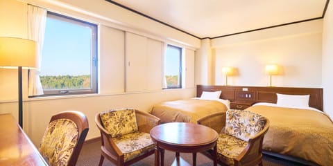 Royal Twin Room | Desk, iron/ironing board, free WiFi, bed sheets