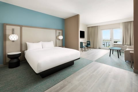 Suite, 1 King Bed with Sofa bed, Balcony, Bay View | Premium bedding, in-room safe, individually decorated