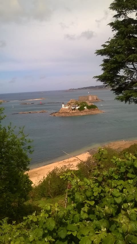 House in Breton village between land and sea Cottage in Finistere