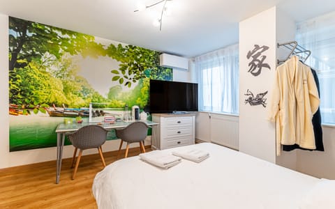 Standard Double Room, Shared Bathroom (Zen) | Premium bedding, individually decorated, individually furnished, desk