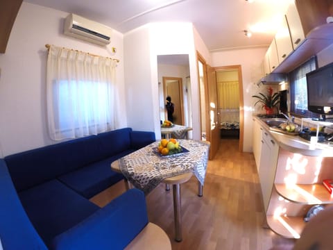 Chalet, 2 Bedrooms | Private kitchenette | Full-size fridge, microwave, stovetop, cookware/dishes/utensils