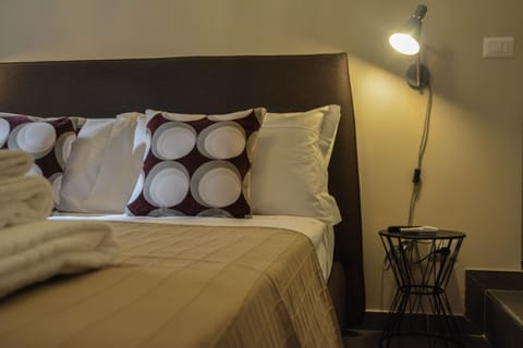 Double Room | Premium bedding, desk, free WiFi, bed sheets