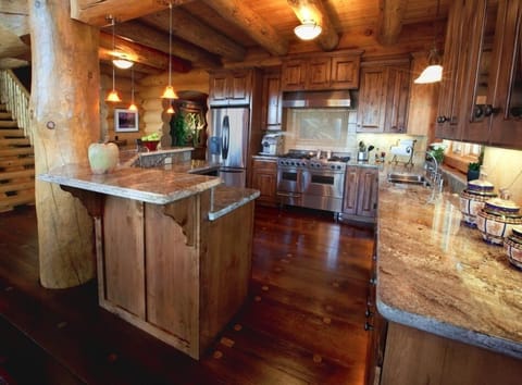 Kitchen ammenities and layout